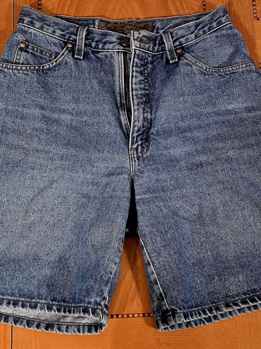 Vintage Levis 900 Series Denim Bermuda Shorts Size 11